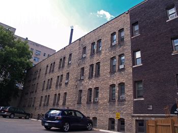 225 Place apartments exterior